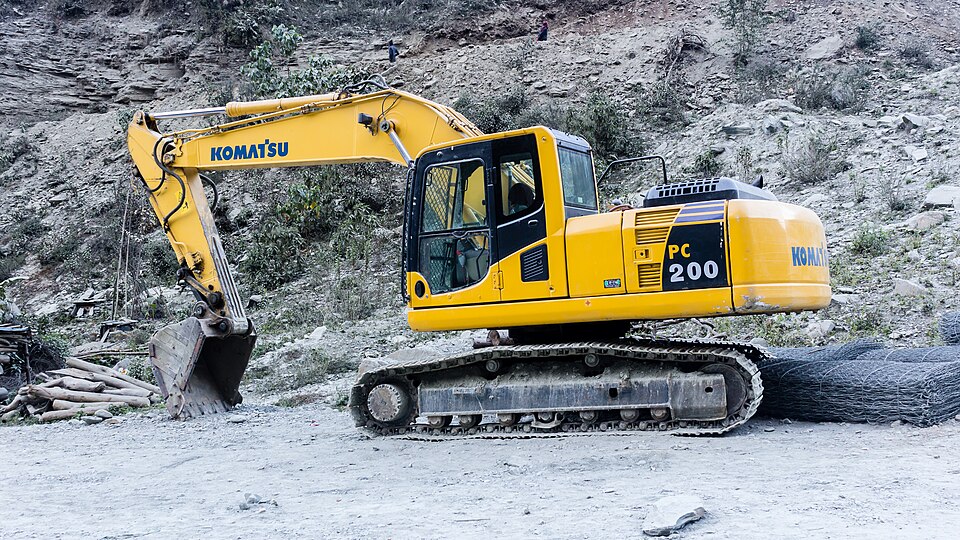 Komatsu PC200-8 excavator; Construction Equipment Hire Cost in Kenya: 7 Proven Ways to Save Big (2026)